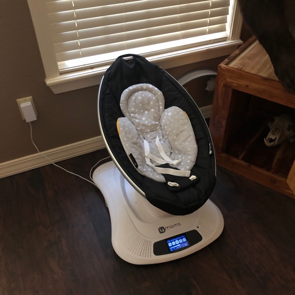 Mamaroo 4 MOMS